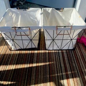 2 metal farmhouse baskets